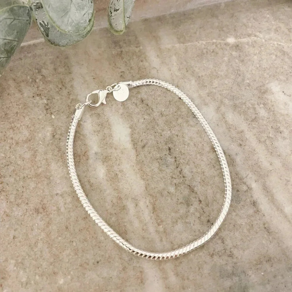 925 Sterling Silver Dainty Snakechain Bracelet Stackable Snake Chain Bracelet - Picture 5 of 5